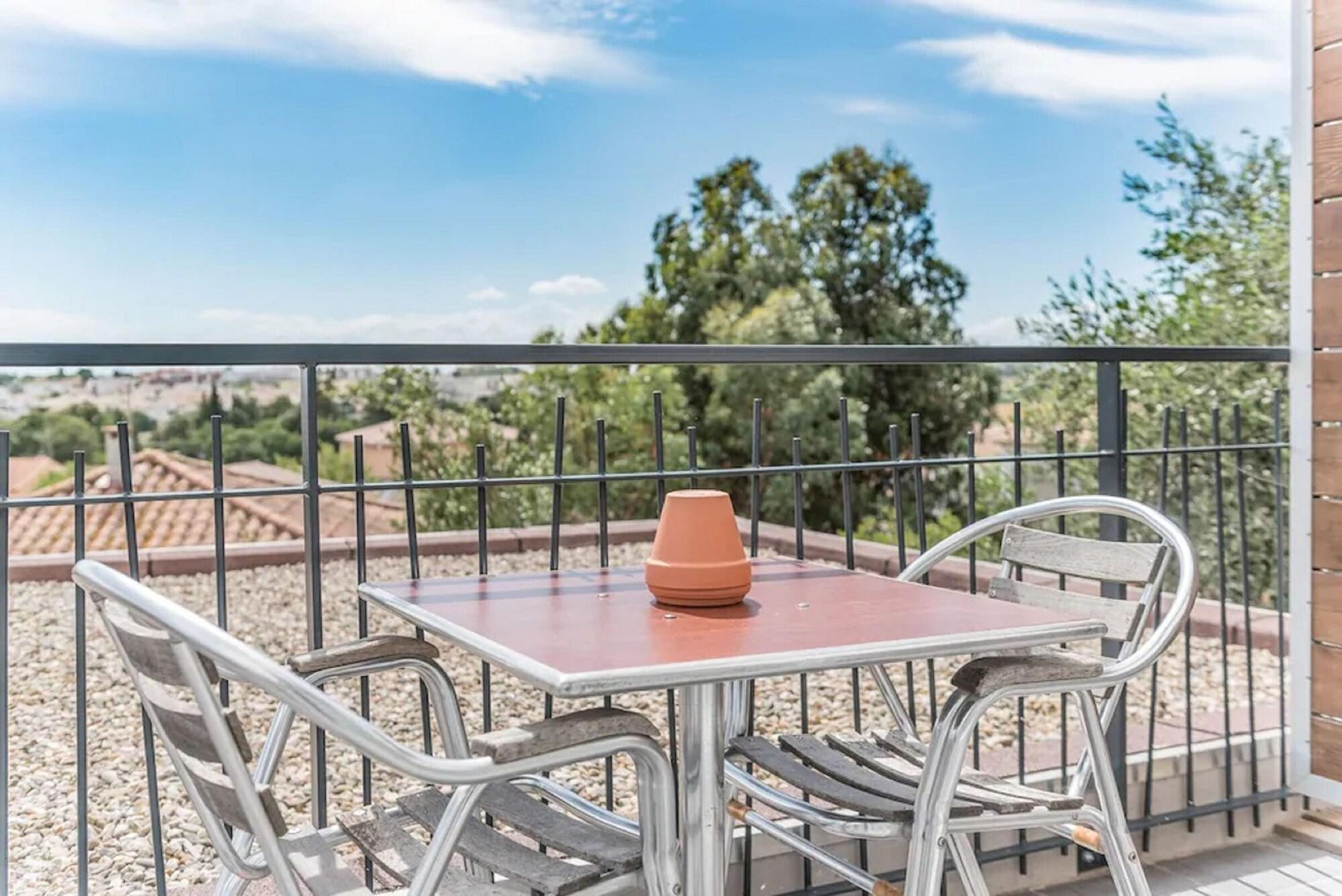 Sure By Western Beziers Le Monestie