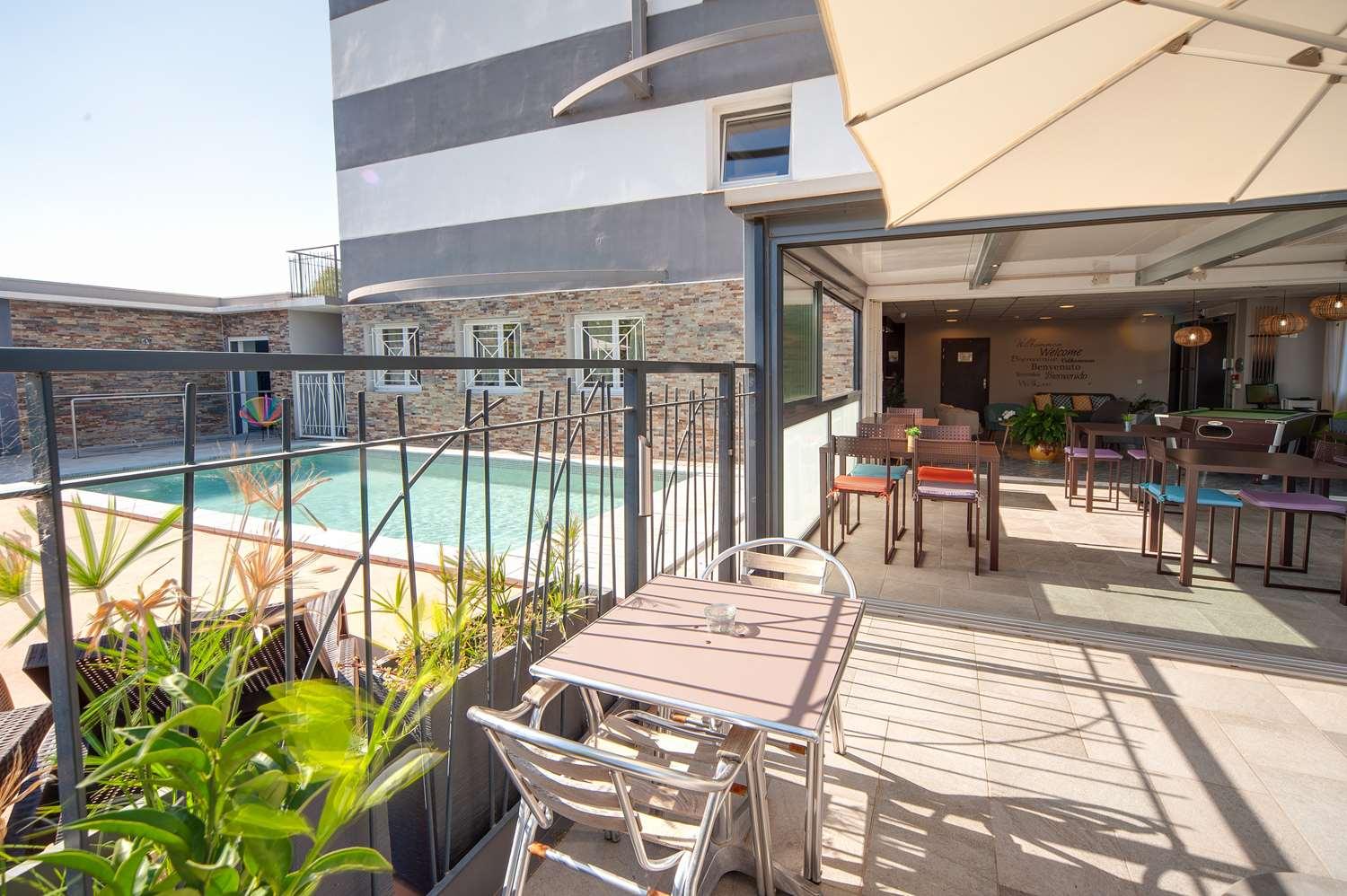 Sure By Western Beziers Le Monestie Hotel 3*